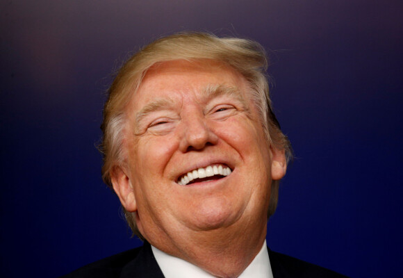 image: Donald Trump innfører straffetoll på solceller